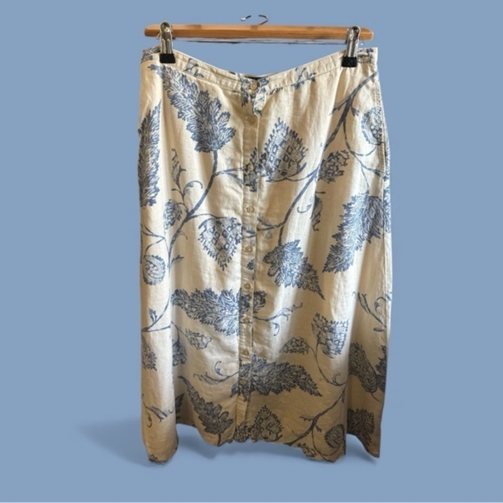 Ralph Lauren Women’s 8P Blue and Cream Button A-Line Midi Skirt With Leaf Print